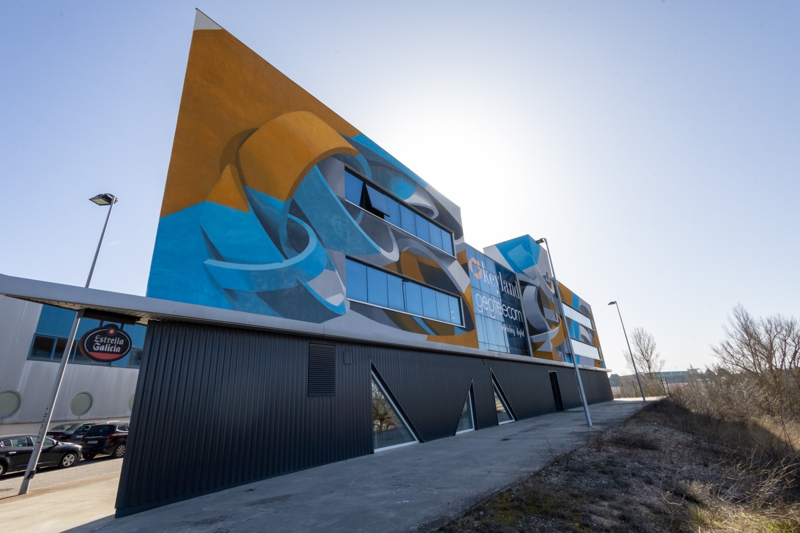 SATE en obras complejas: cargas pesadas, resistencia mecánica y soportes difíciles (Parte 2)